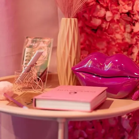 Pinky Glamour Pas Que Parking Gratuit